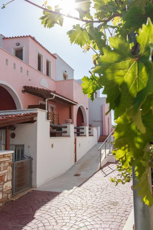 Cozy & Peaceful Apartment In Chalki Khalkion Exterior photo
