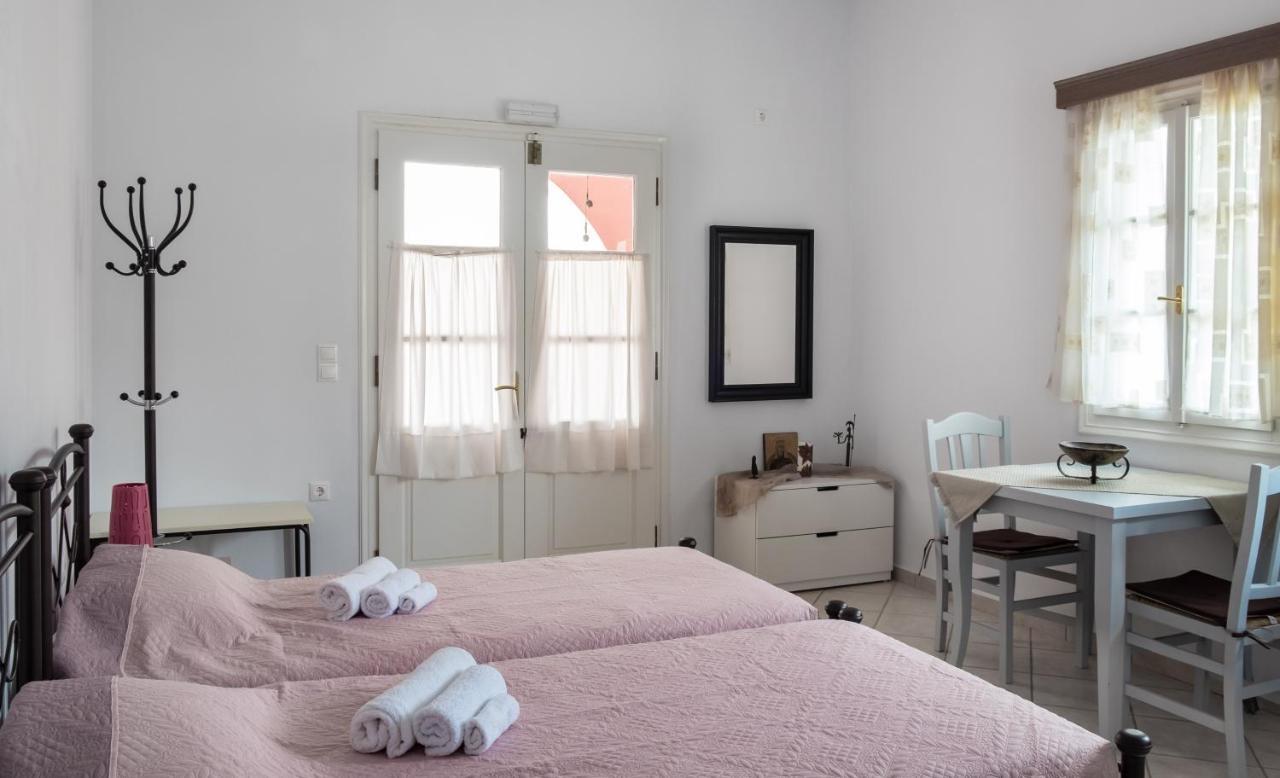 Cozy & Peaceful Apartment In Chalki Khalkion Exterior photo